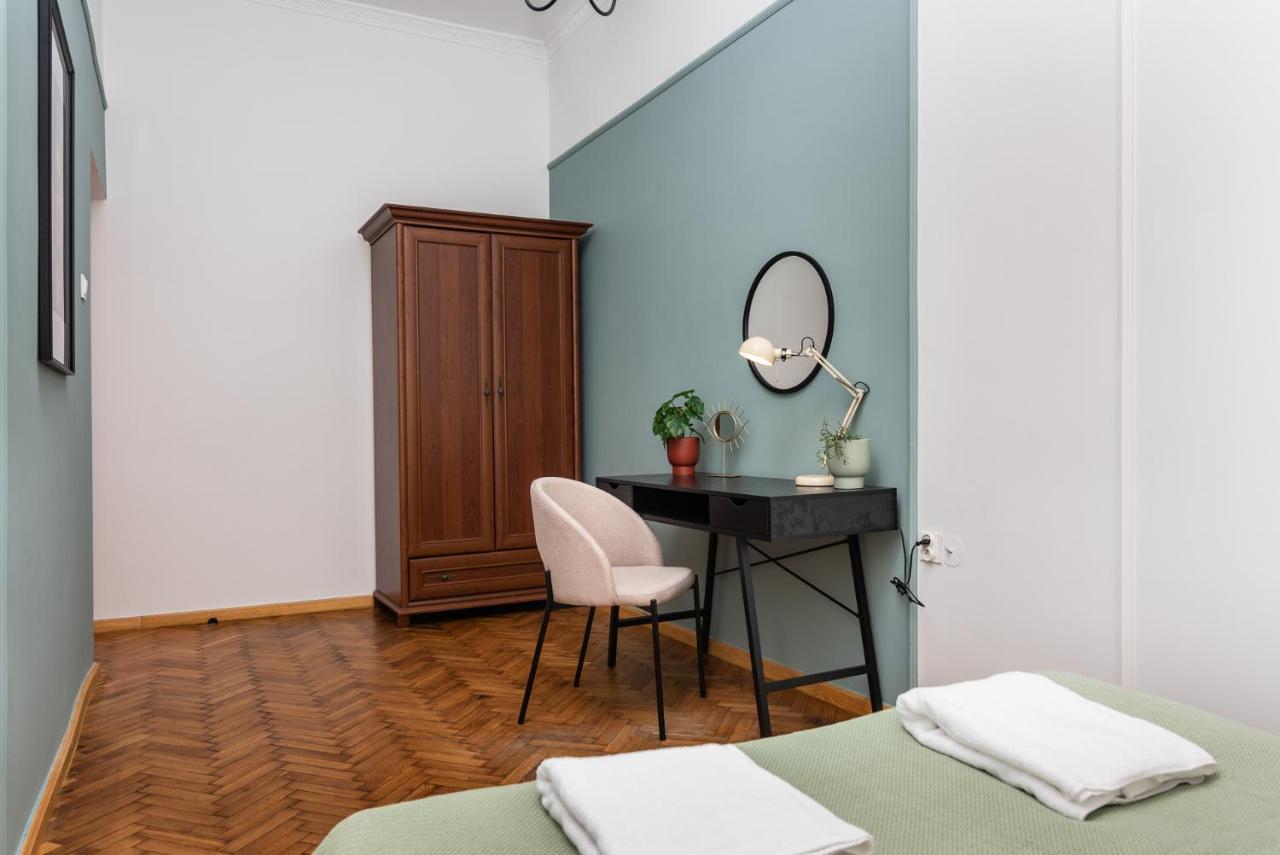 Classy Old Town Apartment - By Upstairs Краков Экстерьер фото